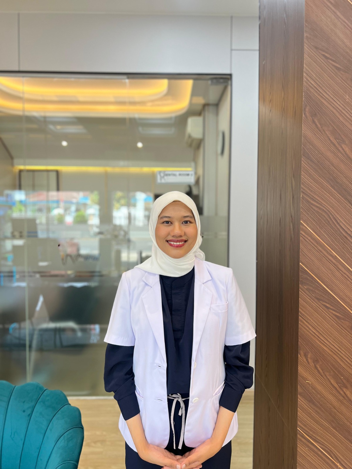 drg. Putri Ambunpaggy Andelisya