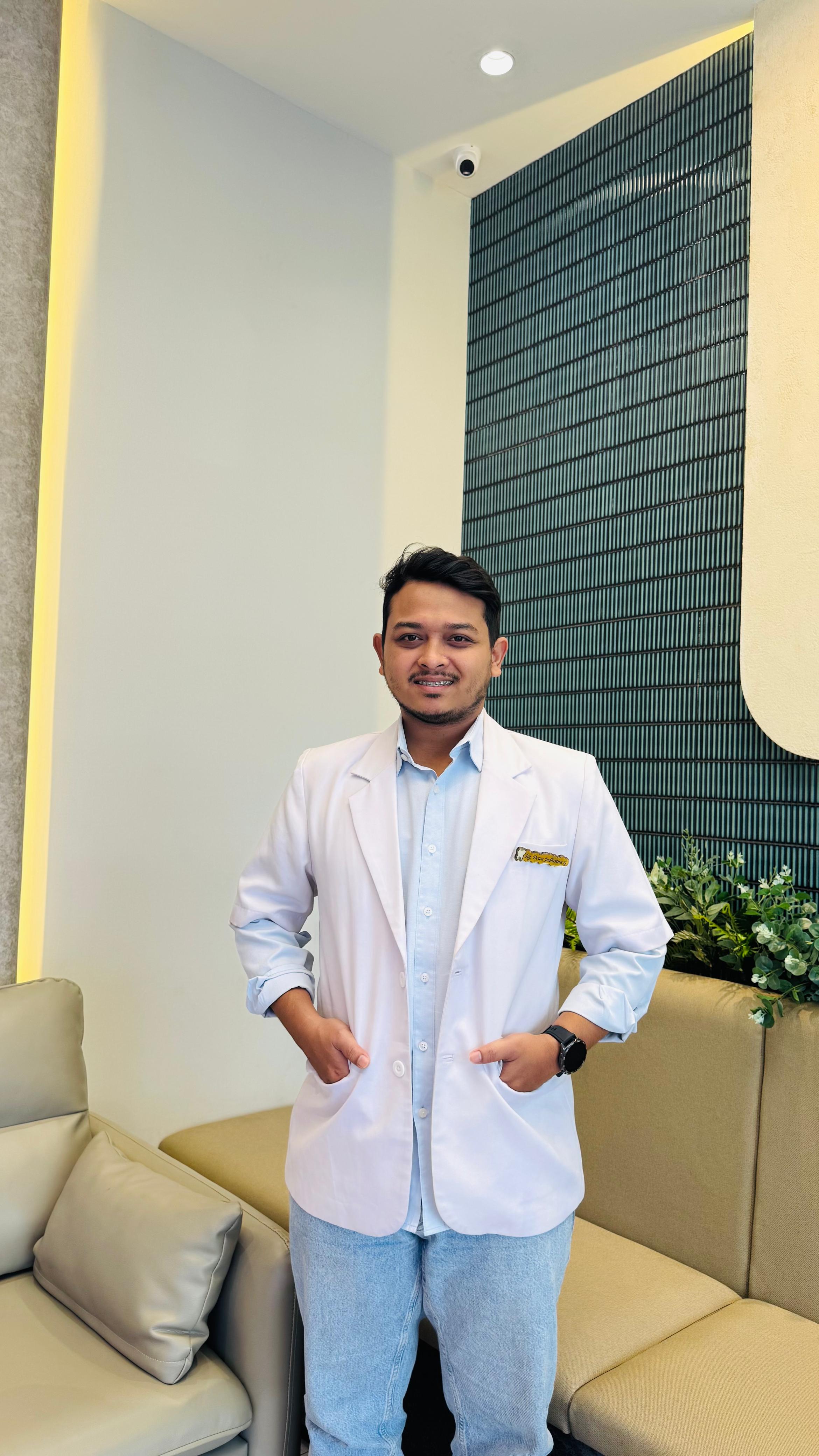 drg. Dewa Judhistira Guntara