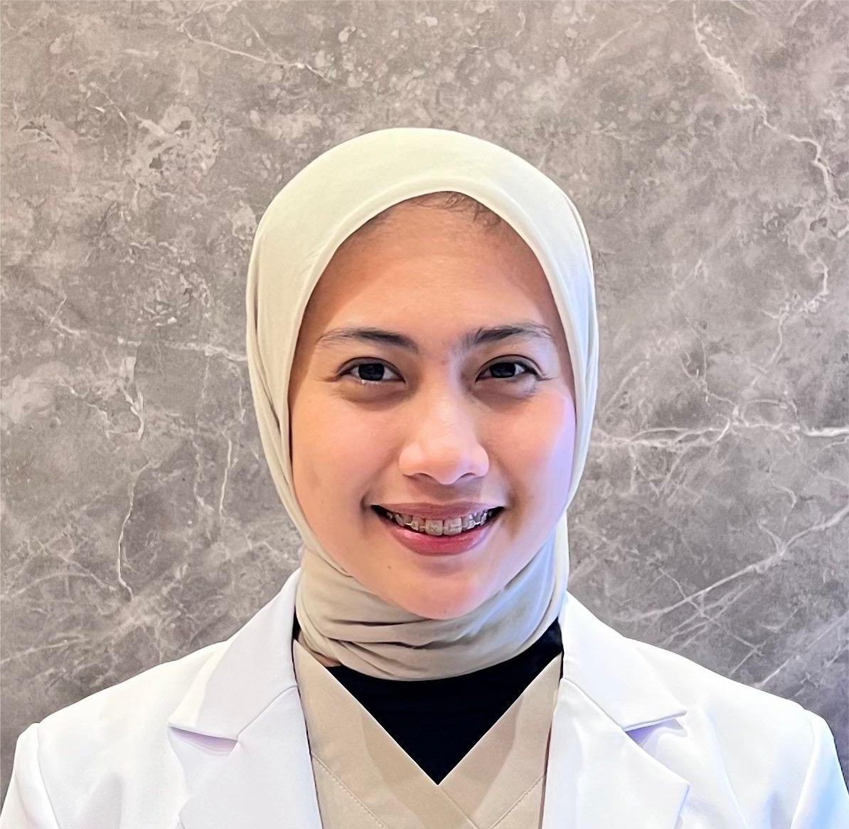 drg. Resty Dian Syafitri ,MARS